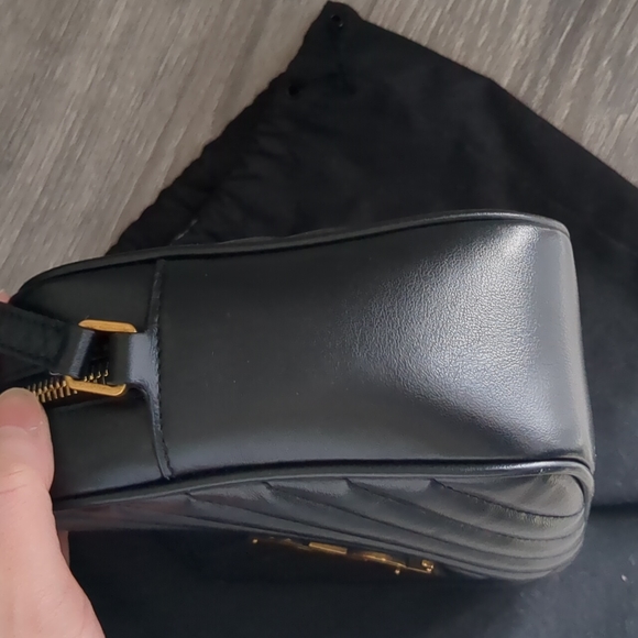 ❌SOLD❌YSL Saint Laurent Lou Camera bag black gold - Picture 10 of 10